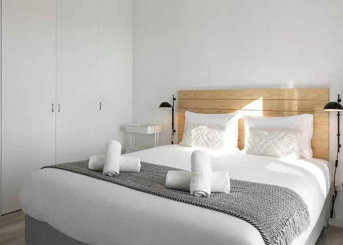 Sunny Penthouse * Ferrel (Leiria)